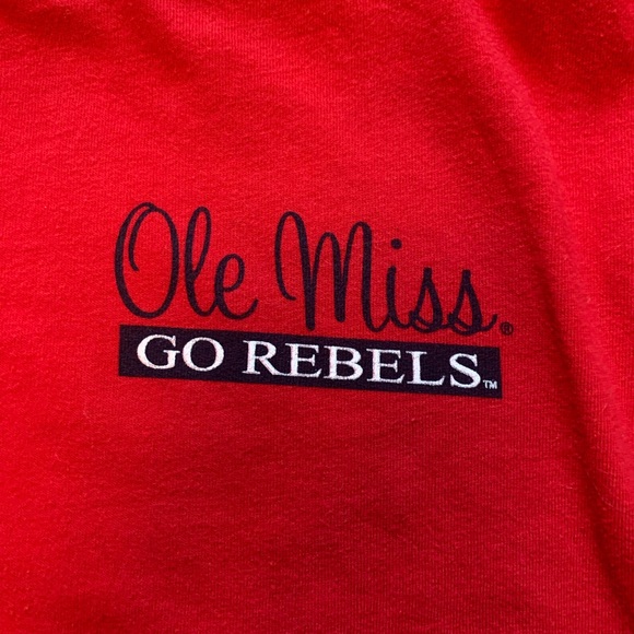 Ole Miss Rebels ladies small red tshirt NWOT - Picture 2 of 5